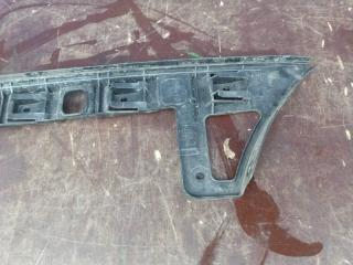 Запчасть кронштейн бампера задний правый Volkswagen Passat 2009