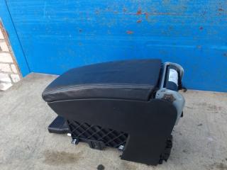 Подлокотник Volkswagen Passat 2012