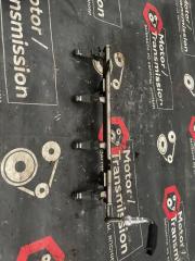 Топливная рампа с форсунками Nissan X-TRAIL T30 QR25