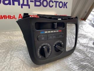 Блок управления климат-контролем Suzuki Solio MA15S Блок управления климат-контролем Suzuki Solio MA15S