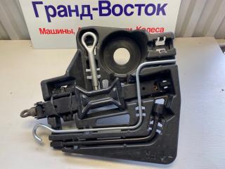 Домкрат Toyota Prius