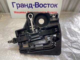 Домкрат Toyota Prius