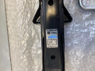 Домкрат Toyota Celsior UCF31 Домкрат Toyota Celsior UCF31