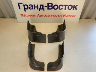 Брызговик Nissan Fuga