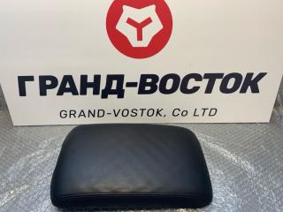 Подлокотник Nissan Fuga 2011