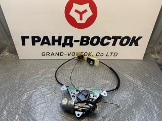 Доводчик двери задний левый Nissan Elgrand 2011