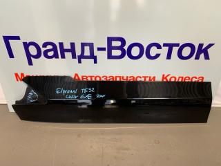Накладка на крыло задняя левая Nissan Elgrand 2011