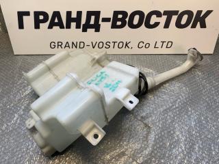 Запчасть бачок стеклоомывателя Nissan Fuga 2011