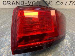 Стоп-сигнал правый Elgrand 2011 TE52 VQ25 Стоп-сигнал правый Elgrand 2011 TE52 VQ25