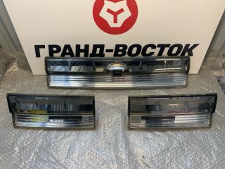 Вставка между стопов Mitsubishi Delica D:5 контрактная Вставка между стопов Mitsubishi Delica D:5