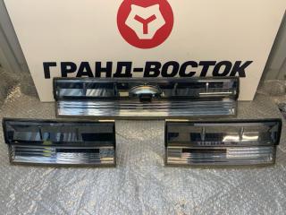 Вставка между стопов Mitsubishi Delica D:5 контрактная Вставка между стопов Mitsubishi Delica D:5