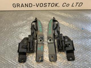 Петля капота Nissan Fuga 2011