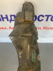 Подкрылок передний правый Toyota Prius 2009