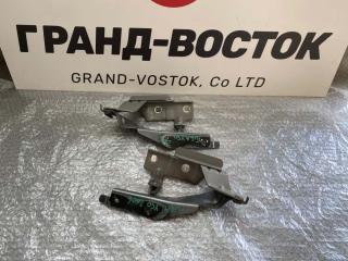 Петля капота Nissan Fuga