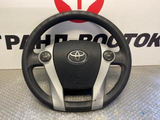Руль Toyota Prius 2010