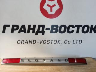 Вставка между стопов Nissan Elgrand 2008