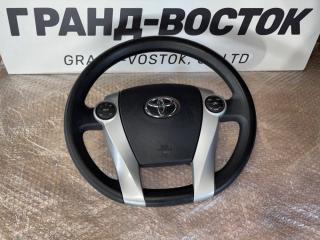 Руль Toyota Prius 2011