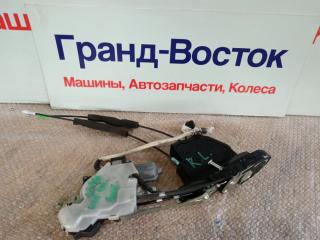 Запчасть замок боковой двери задний левый Lexus LS460 2006