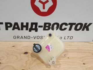Запчасть бачок расширительный Toyota Prius 2017
