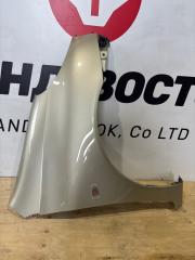 Крыло переднее правое Toyota Funcargo 2002