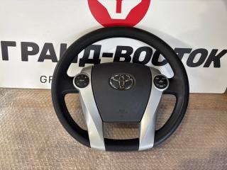 Руль Toyota Prius 2010