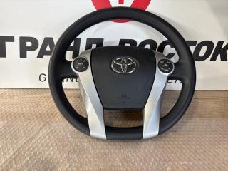 Руль Toyota Prius 2010