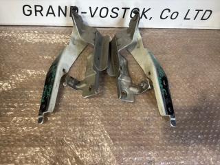 Петля капота Nissan Fuga 2005