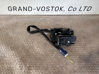 Запчасть замок багажника Toyota Prius 2010