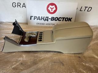 Подлокотник Nissan Fuga