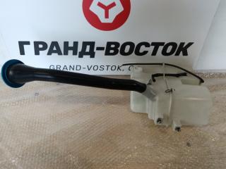 Запчасть бачок стеклоомывателя Nissan Fuga