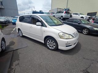 Запчасть крыло переднее правое Toyota Ipsum 2004