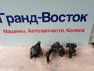 Подушка двигателя Toyota Ipsum 2004