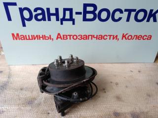 Запчасть ступица задняя правая Toyota Ipsum 2004