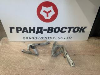 Петля капота Nissan Gloria 2003