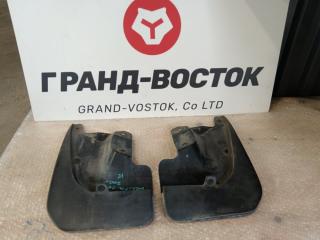 Брызговик задний Mitsubishi Delica D:5