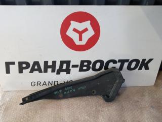 Подкрылок задний левый Toyota Ipsum 2004