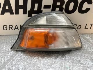 Габарит правый Toyota Granvia 1997