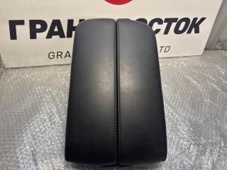 Подлокотник Nissan Fuga 2006