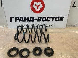 Пружина подвески задняя Toyota Prius 2018 Б/У Пружина подвески задняя Toyota Prius 2018