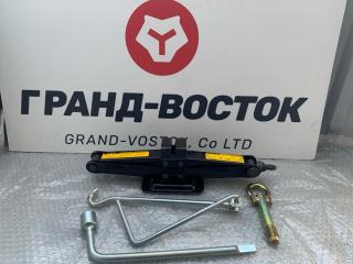 Запчасть домкрат Toyota Ipsum 2001