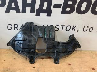 Фото запчасти защита двигателя Toyota Granvia 1997 Б/У запчасть Запчасть защита двигателя Toyota Granvia 1997