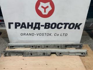 Порог кузова Toyota Prius ZVW50 2ZR-FXE