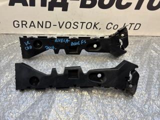 Запчасть крепление бампера заднее Mazda Axela 2016
