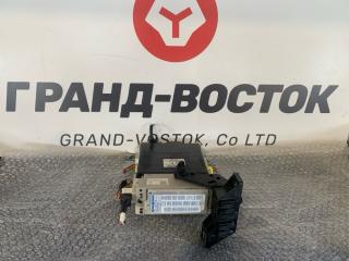Запчасть блок предохранителей салонный Toyota Prius 2013
