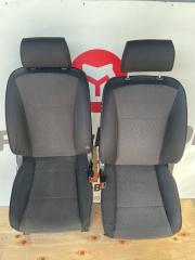Сиденье пара переднее Nissan Gloria 2002