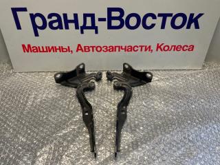 Петля капота Mazda CX-7 2007 контрактная Петля капота Mazda CX-7 2007