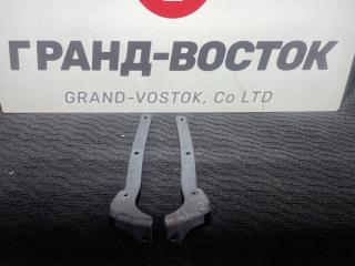 Накладка на крыло Toyota Mark II 2000 контрактная Накладка на крыло Toyota Mark II 2000