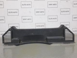 Накладка замка багажника Opel Astra 2010
