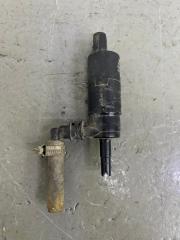 Запчасть насос омывателя VW Passat 2008