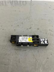 Запчасть датчик удара передний правый Porsche Cayenne 1 2008